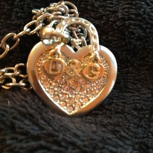D&g necklace