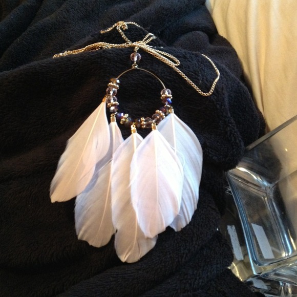 Feather necklace - Picture 1 of 1