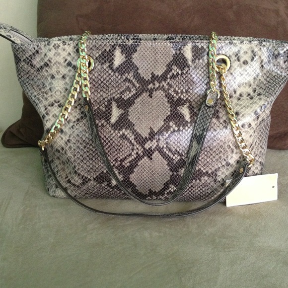 ✨SOLD✨Authentic Michael Michael Kors handbag - Picture 3 of 4