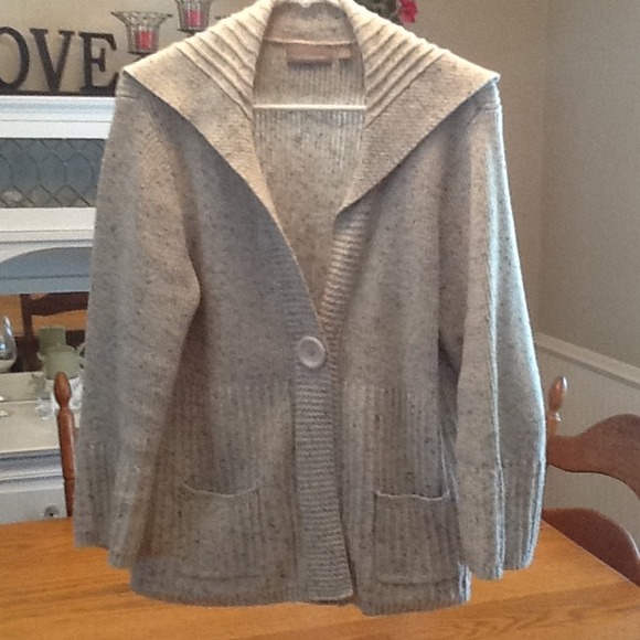 👛SOLD in Bundle👛. Sweater Cardigan