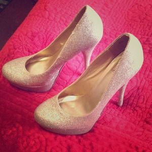 Brownish glittery heels