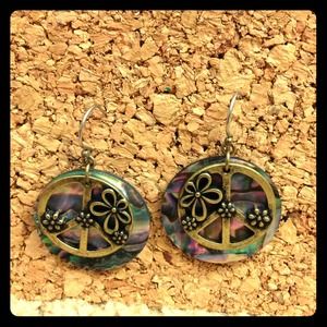 Super cute funky peace sign earrings!