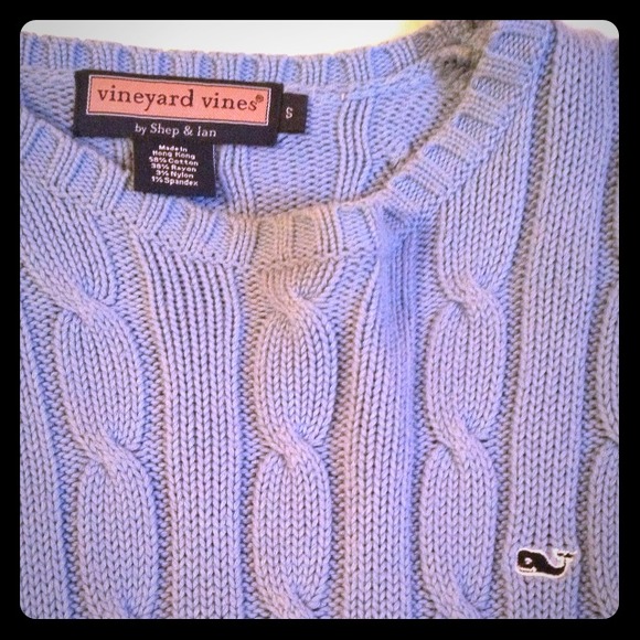 Vineyard Vines women's sweater