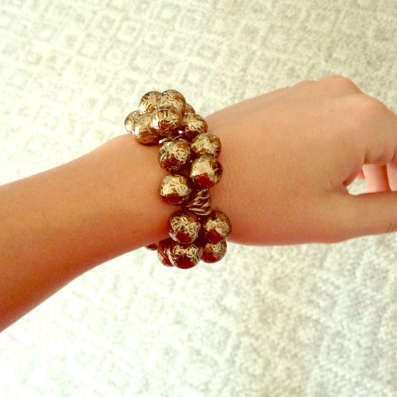 Gold bulky bracelet