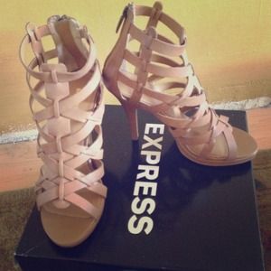 Express heels