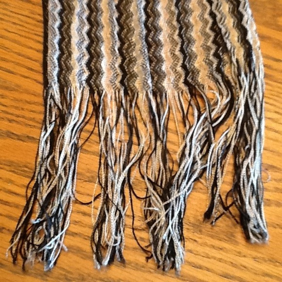 Scarf - Picture 2 of 2