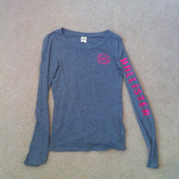 🔴Sold🔴Small long sleeve hollister top,