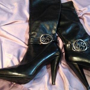 Black BCBG boots