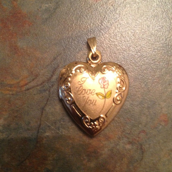Jewelry - Locket, gold plated