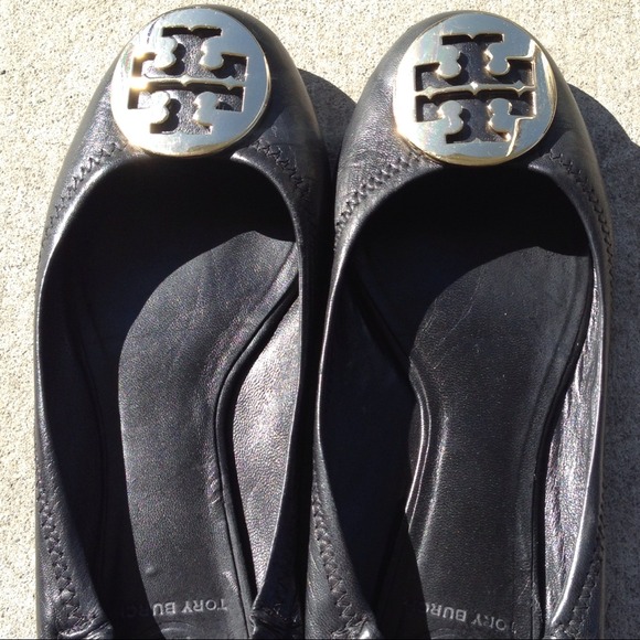 AUTHENTIC Tory Burch Reva Flats Black w/Gold 6.5