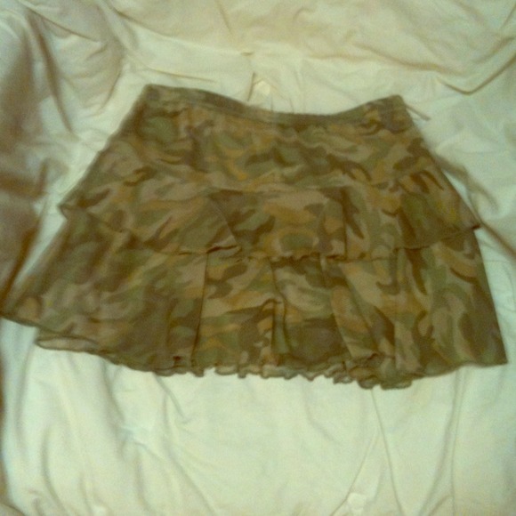 Army inspire mini skirt size L very cute on!!