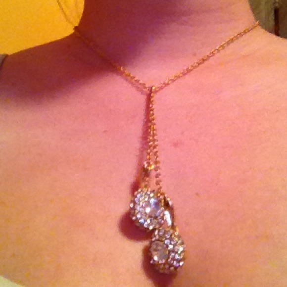 Necklace. - Picture 1 of 2
