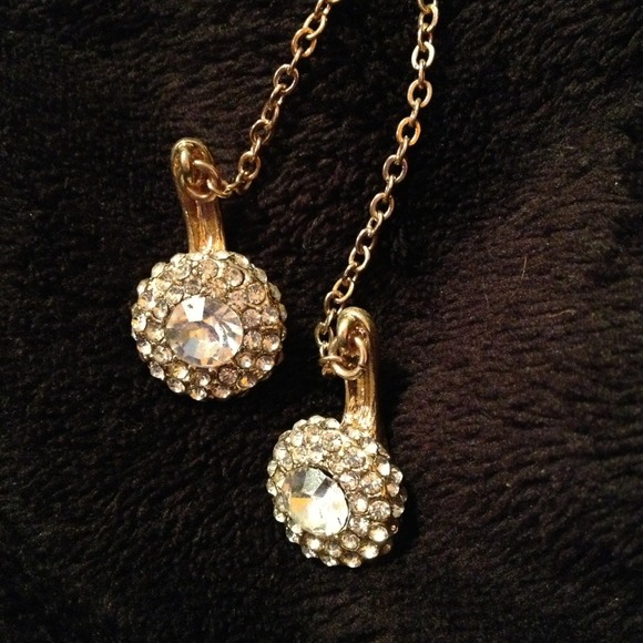 Necklace. - Picture 2 of 2