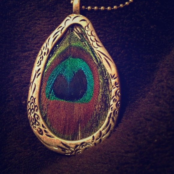 Peacock feather necklace - Picture 1 of 1