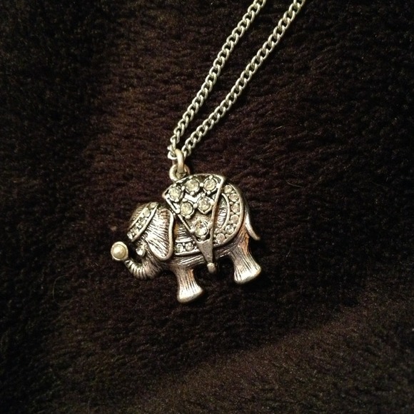 Elephant necklace - Picture 1 of 2
