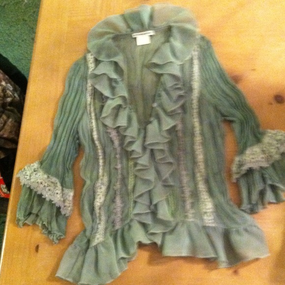 Ruffles and Lace. Pretty and Romantic!