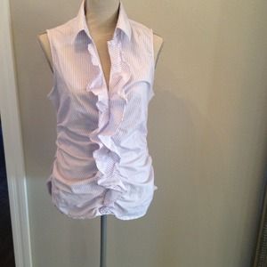 Hold Lavender tank floral tank $14 @susieqfox