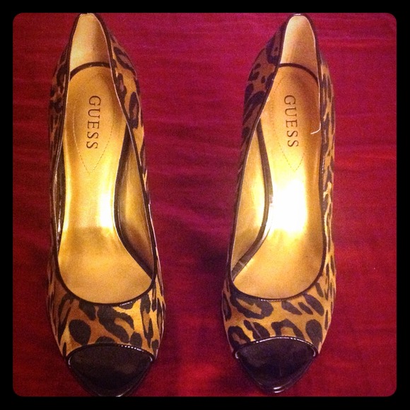 Guess open toe leopard heels