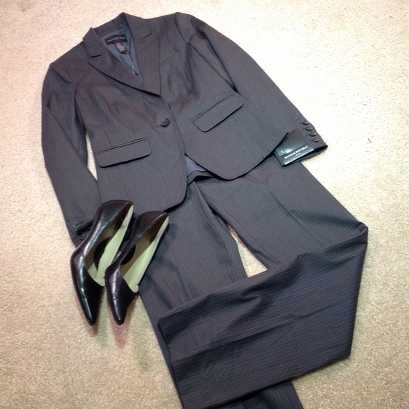 Banana Republic Jackets & Blazers - HOLD for @bobbylisa new two piece BR pant suit!