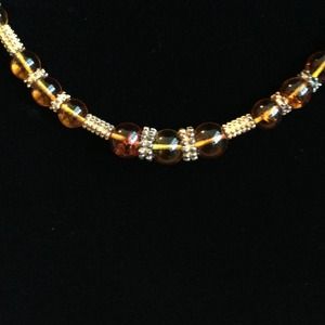 💥SOLD💥 amber & bronze necklace.