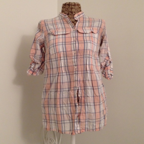 Gap pinks button up