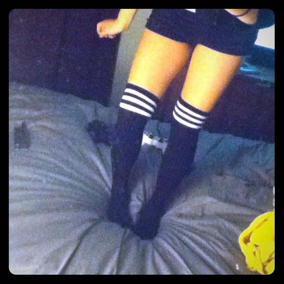 💎💎RESERVED!!💎💎knee socks.