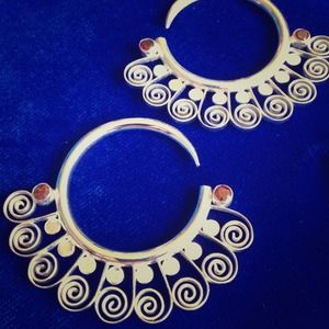 Big Silver Hoops - gage 6