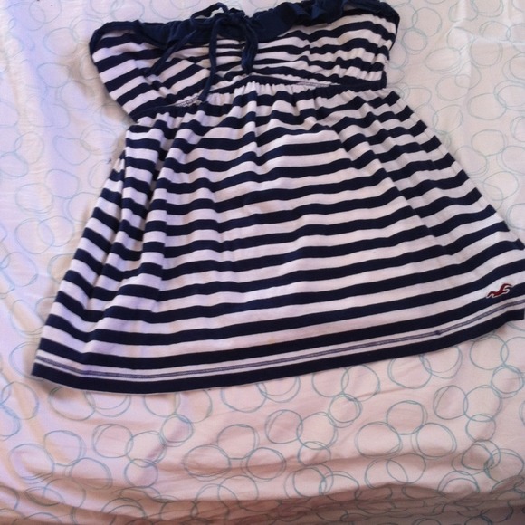 Strapless Hollister top