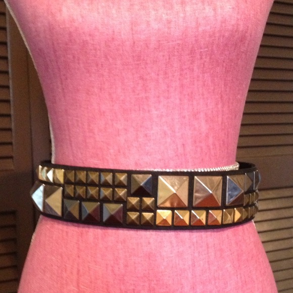 Nwt Bcbgmaxazria Studded Leather Belt 