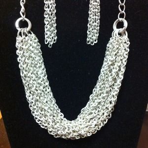 Cut metal chain link necklace set