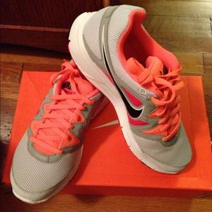 Nike Running Shoes 👟