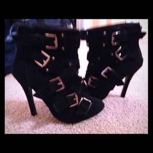 Boots from Forever 21 Price REDUCED
