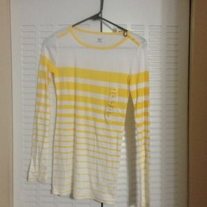 ❗❗SOLD❗❗ Gap super soft long sleeve t-shirt