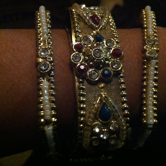 Bangles - Picture 2 of 4