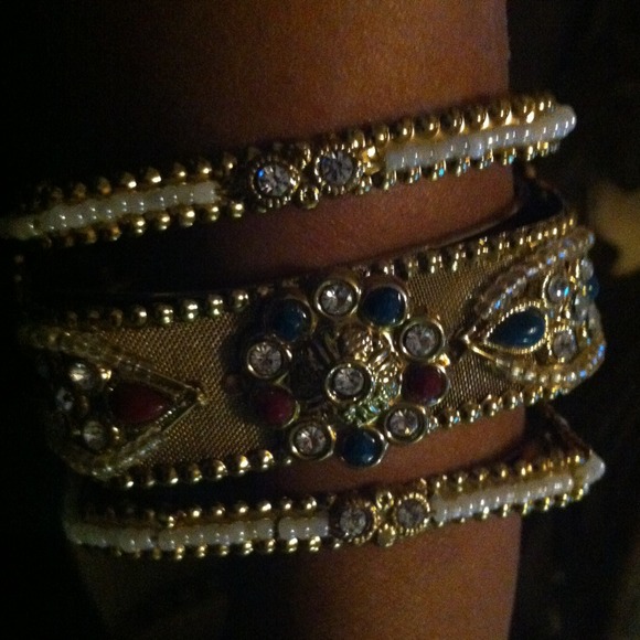 Bangles - Picture 3 of 4