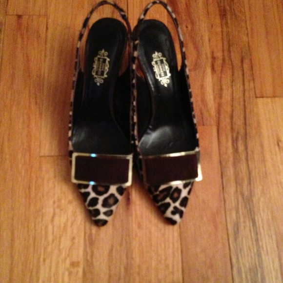 Lulu Guinness kitten heel slingback pump