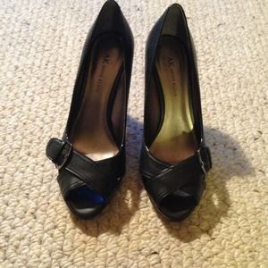 Anne Klein peep toes...