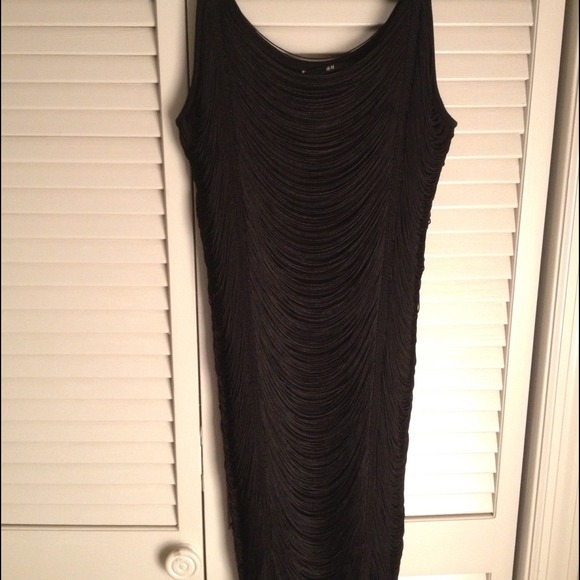 Black H&M flapper dress