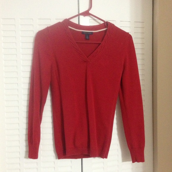 ❗❗❗ SOLD ❗❗❗Red sweater by Tommy Hilfiger