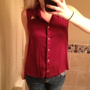 💜TRADE for @Margaretrose💜 Maroon button up