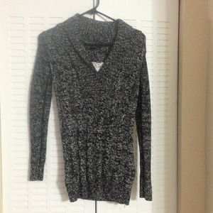 ❗❗SOLD❗❗Black and white sweater by Style & Co.