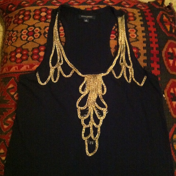 ❌Sold ❌.  Banana republic black and gold tank