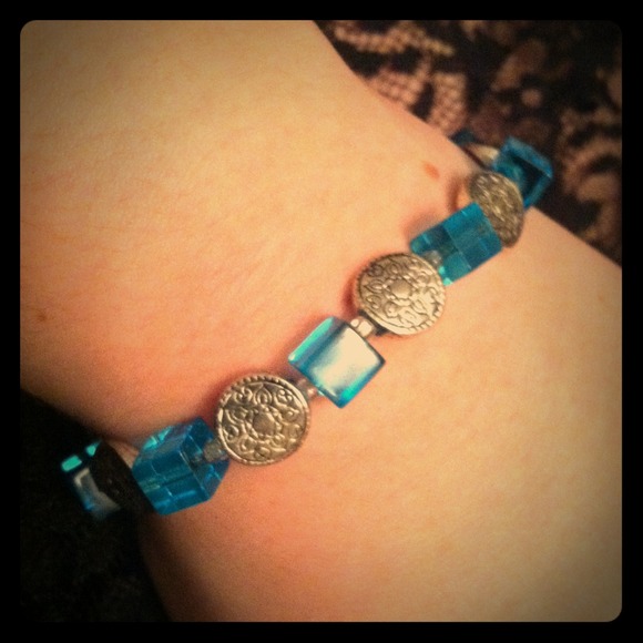 SOLD IN BUNDLE! Beautiful blue and silver bracelet