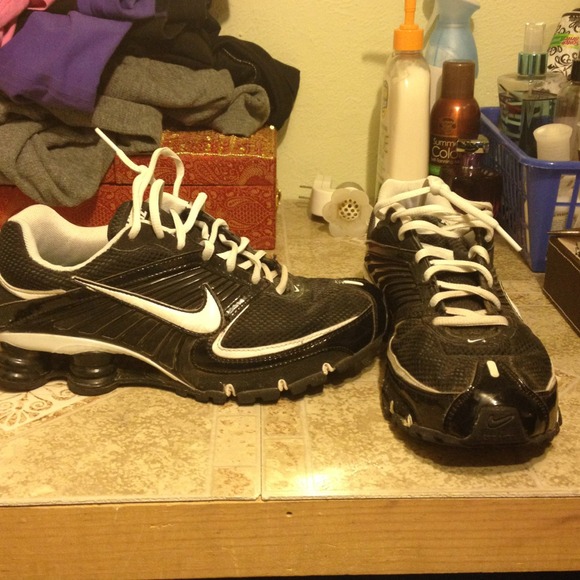 On hold till 3/8 Nike shocks