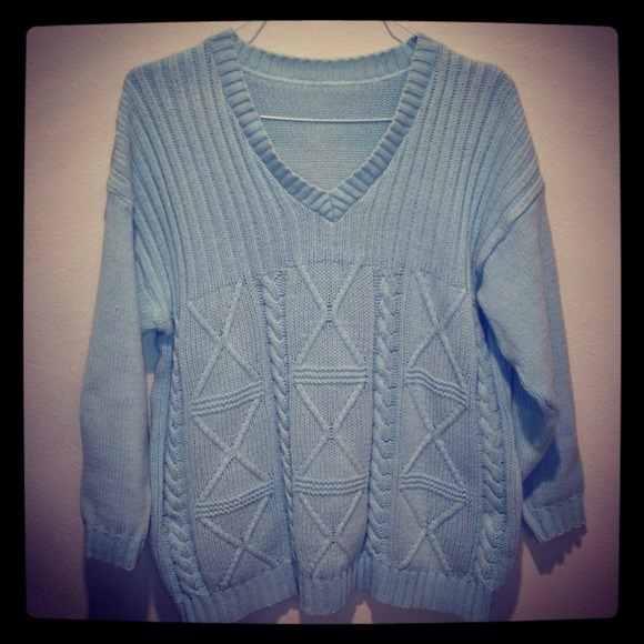 Soft powder blue cotton sweater - Picture 3 of 3