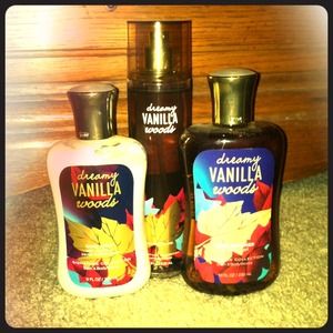 Bath&BodyWorks "Dreamy Vanilla Woods"