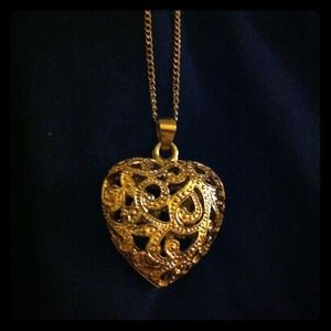 Gold Heart necklace