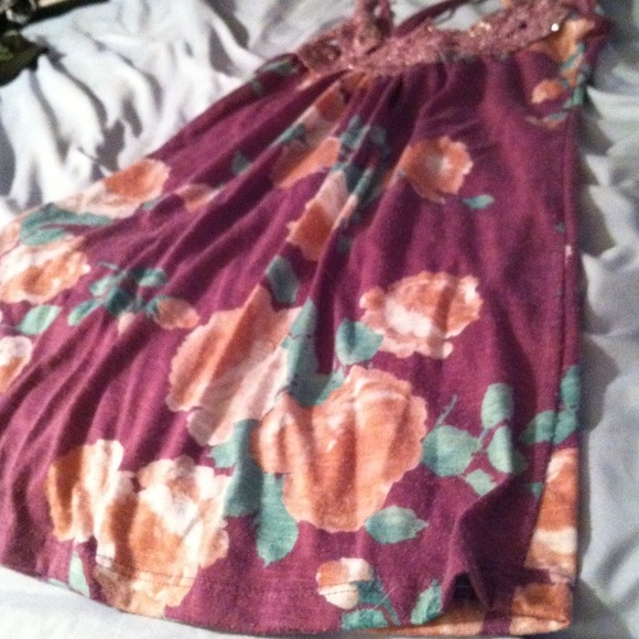 Purple flower tank - Picture 2 of 4