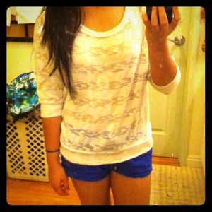 White 3/4 sleeve top