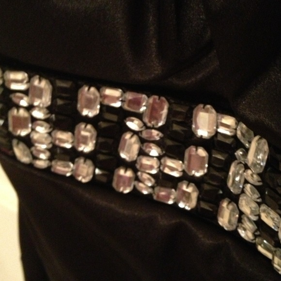 Black Cocktail Dress with Crystals - Picture 4 of 4